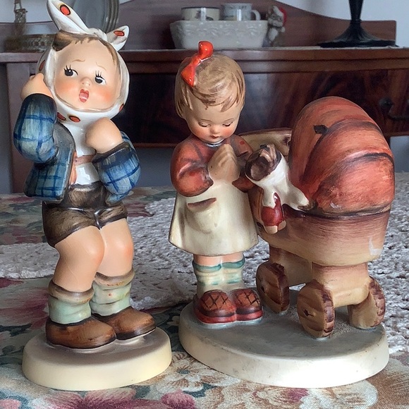 Goebel Hummel Doll Mother & Boy With Toothache